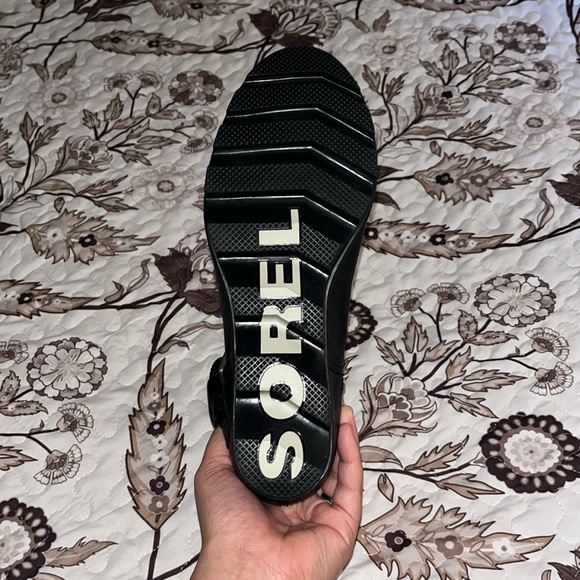 Sorel Black Heeled Ankle Boots (Waterproof) - Picture 3 of 7
